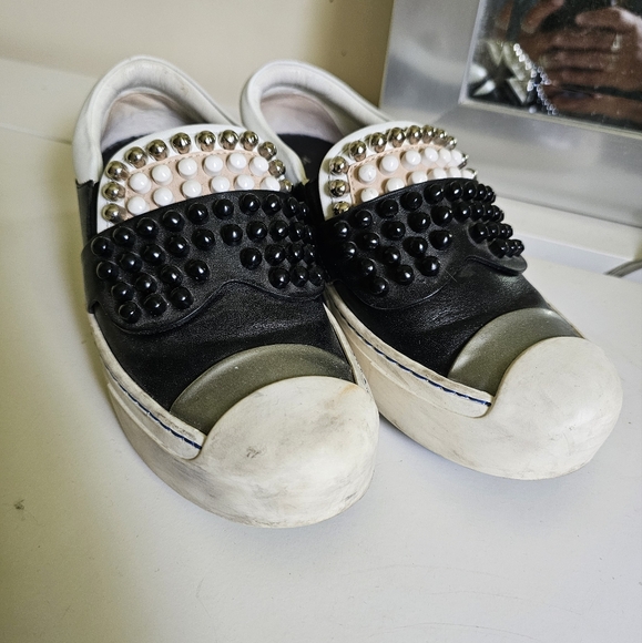 Fendi Black/White Leather Studded Karl Lover Slip On Sneakers. Size 35 - Picture 4 of 16